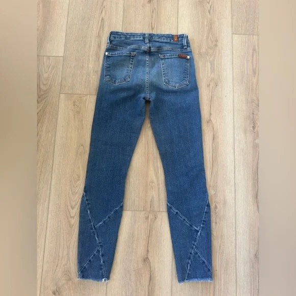 7 For All Mankind Skinny Jeans 👖 - Picture 2 of 10